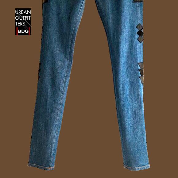 BDG by Urban Outfitters NEW Skater Tribal Faux Leather Patch Skinny Jean 24 - Picture 7 of 11